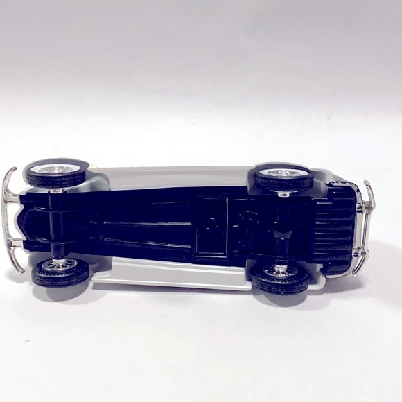 Coin Bank-Sees Candy 1938 Panel Truck Coin Bank - Picture 4 of 7